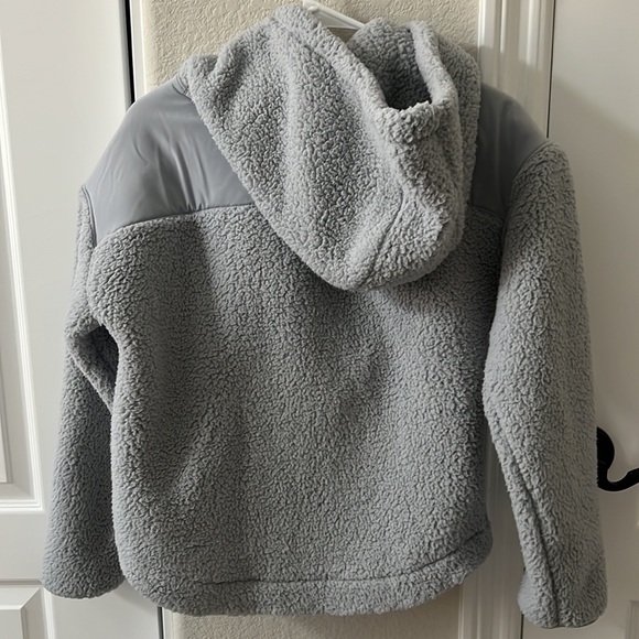 US women’s Sherpa fleece pullover - Picture 3 of 5